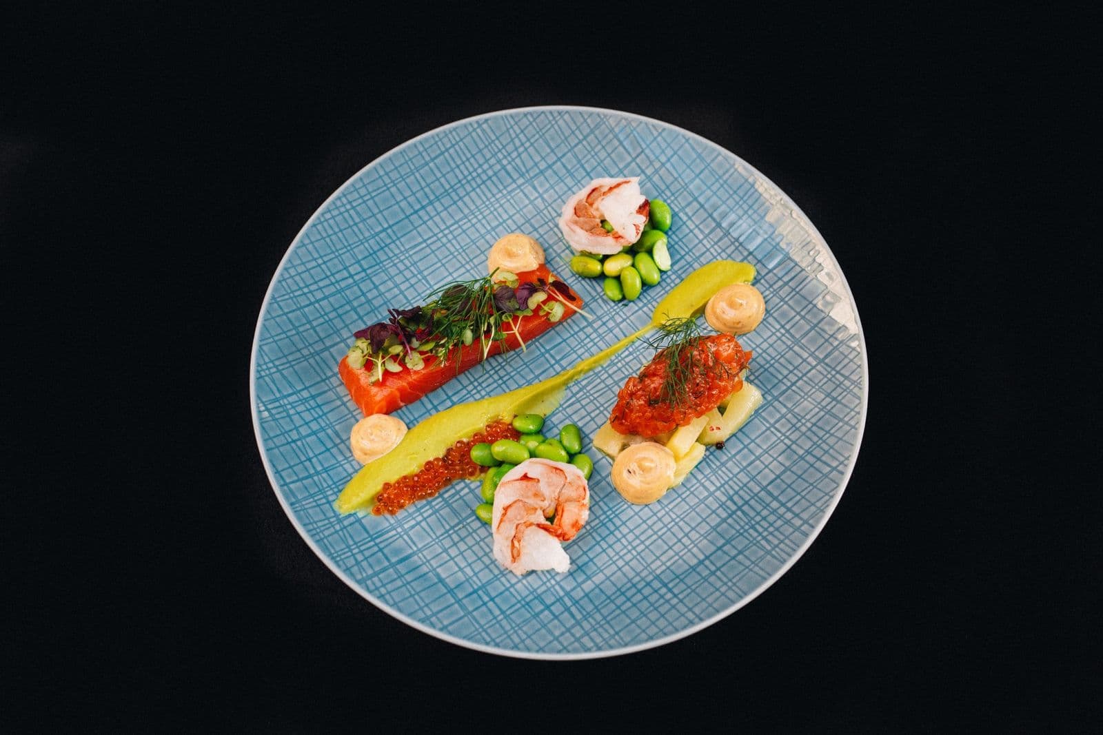 Vorspeise mit Lachs und Garnelen aus der Schlossweinstube